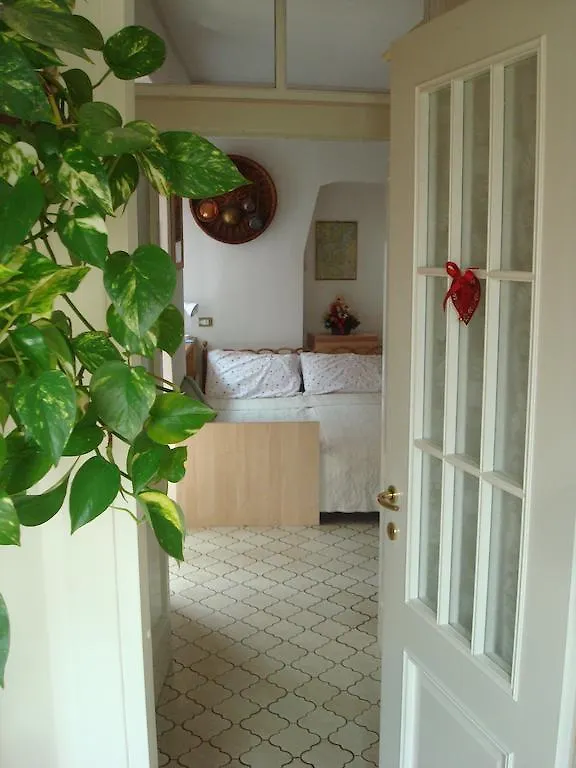 Bellagio Center Apartment N°12
