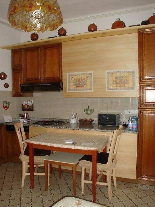 Bellagio Center Apartment N°12